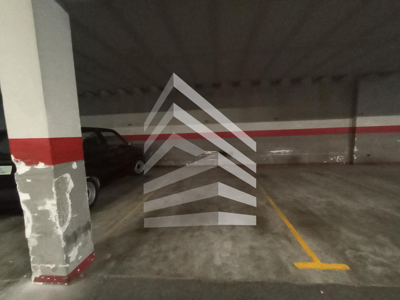 parking en barcelona · carrer-maria-barrientos-08028 16000€