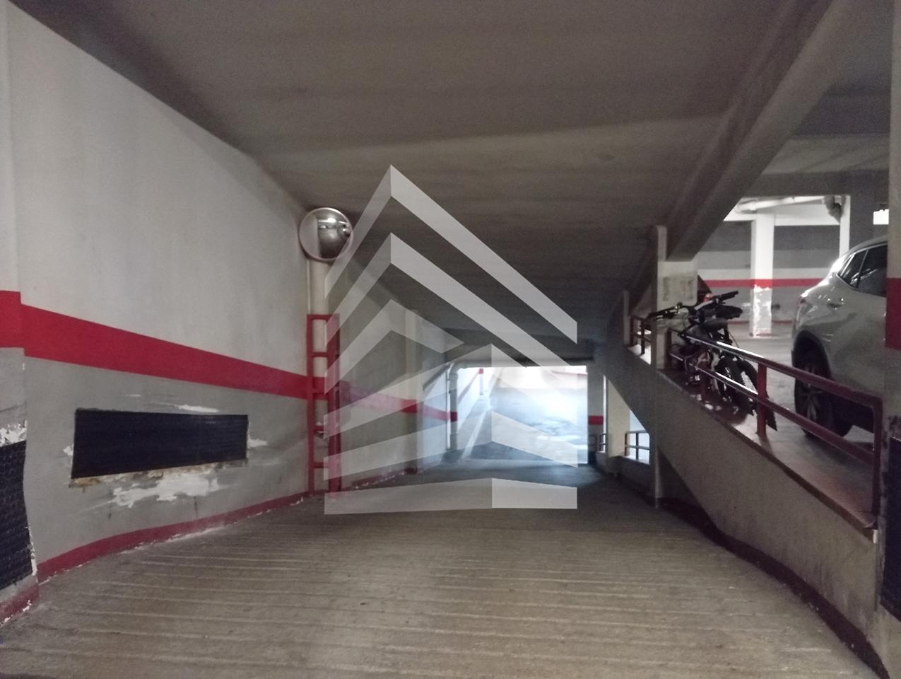 parking en barcelona · carrer-maria-barrientos-08028 16000€