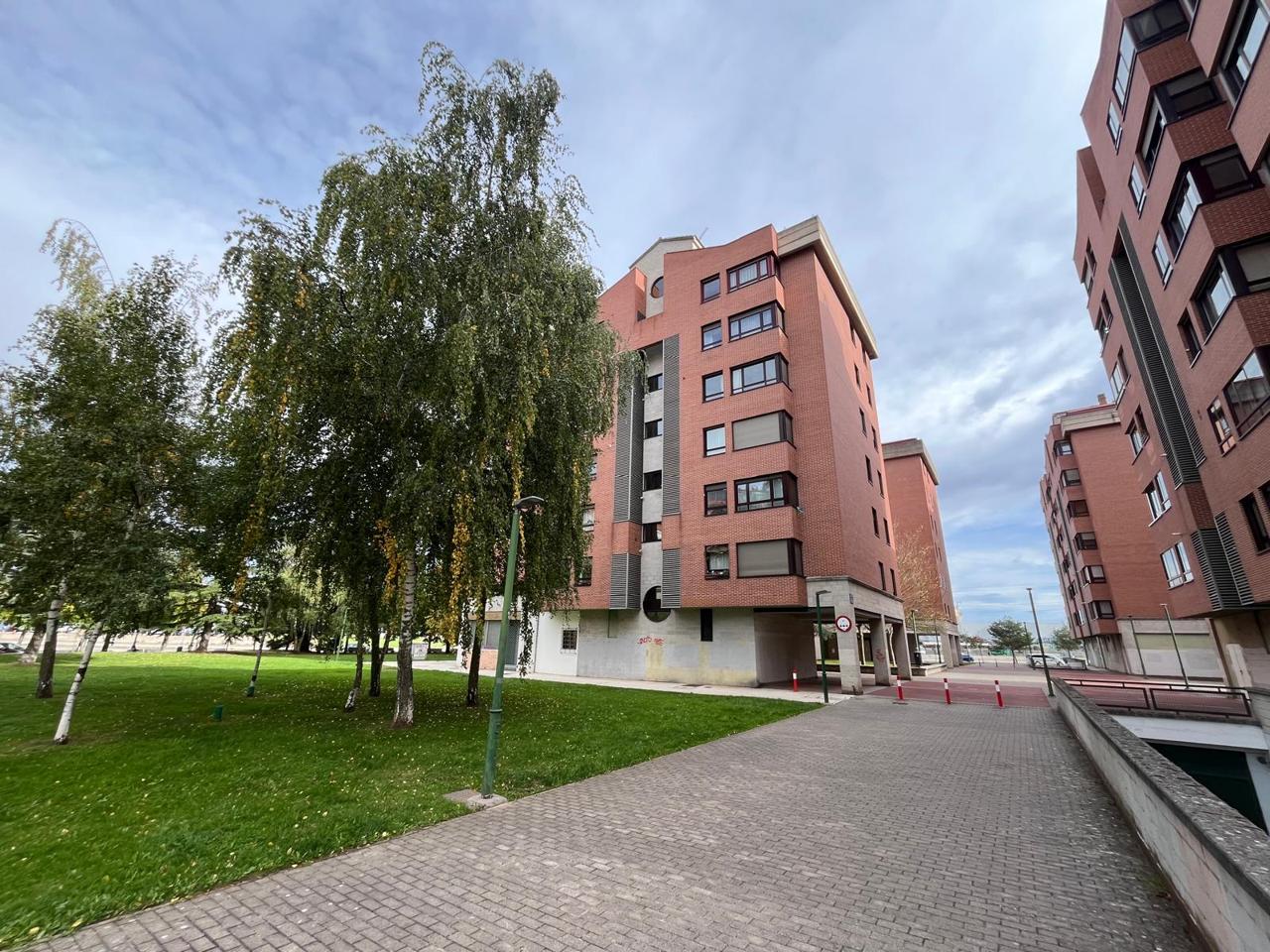 Local en Plaza Avelino Antolín Toledano, Burgos, Burgos de 57 m2