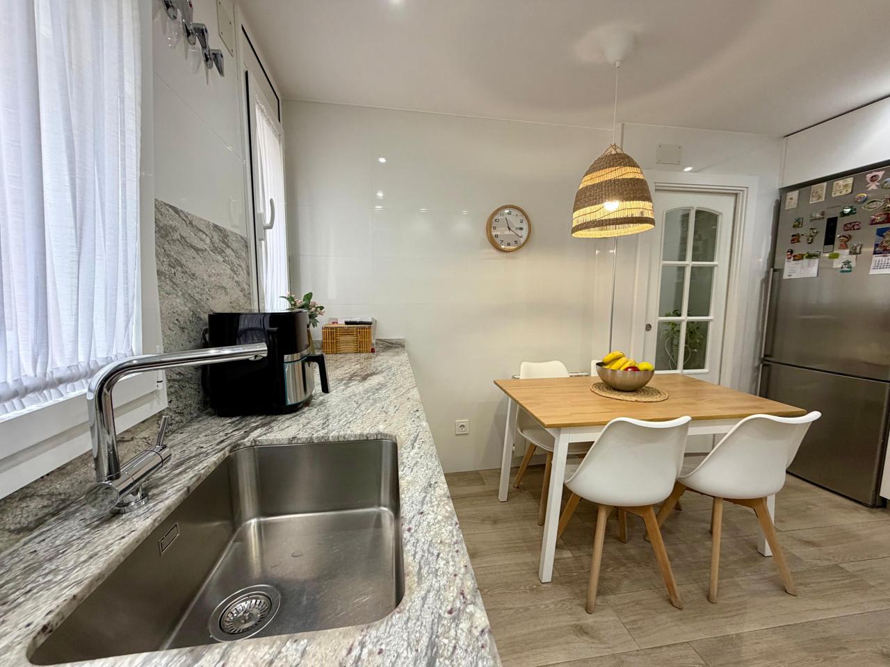 casa--chalet en montcada-i-reixac · pla-d'en-coll 568000€