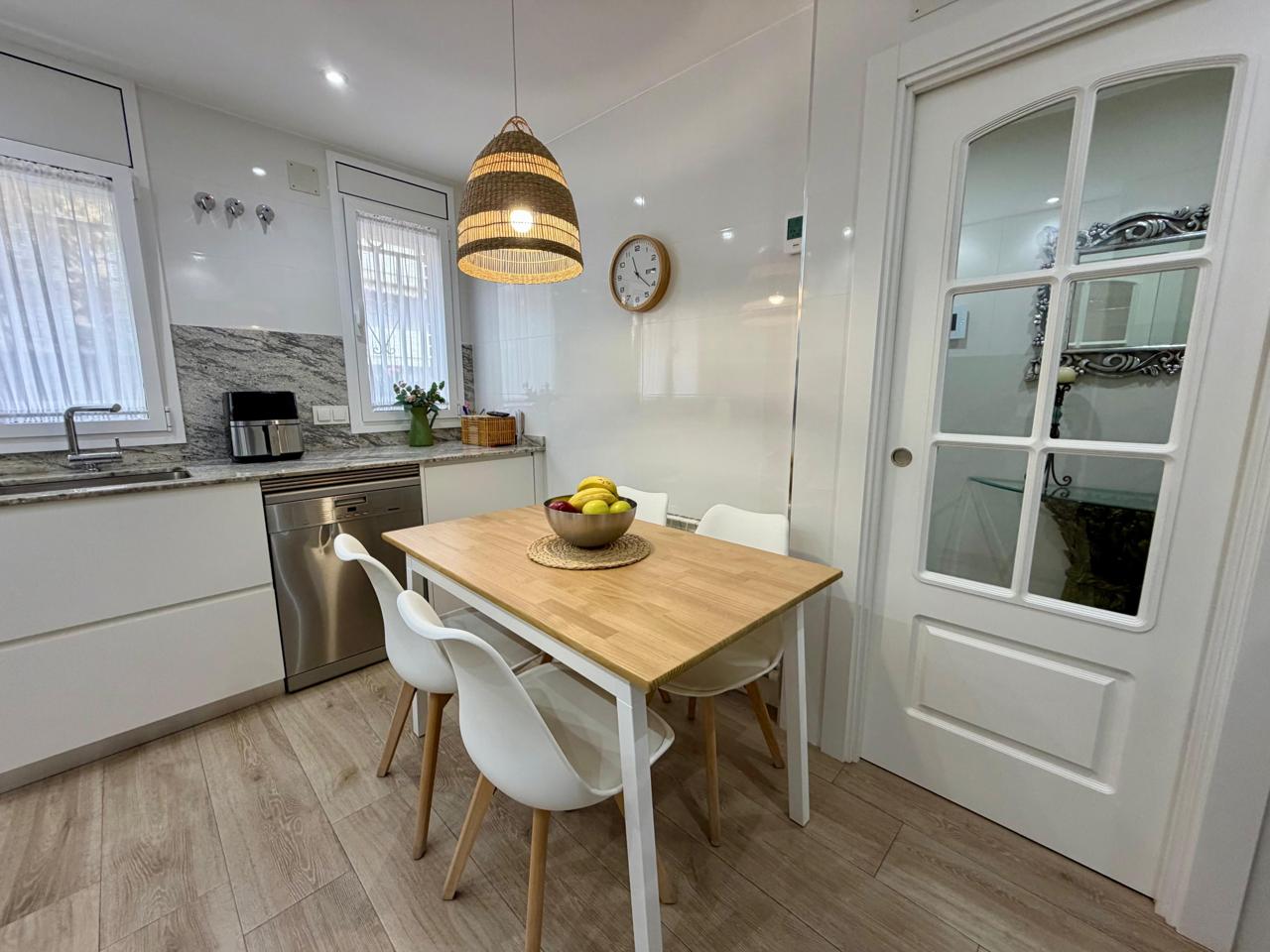casa--chalet en montcada-i-reixac · pla-d'en-coll 568000€