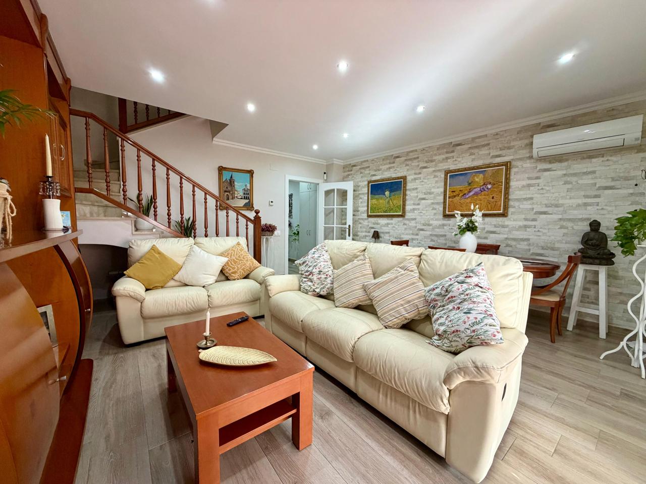 casa--chalet en montcada-i-reixac · pla-d'en-coll 568000€