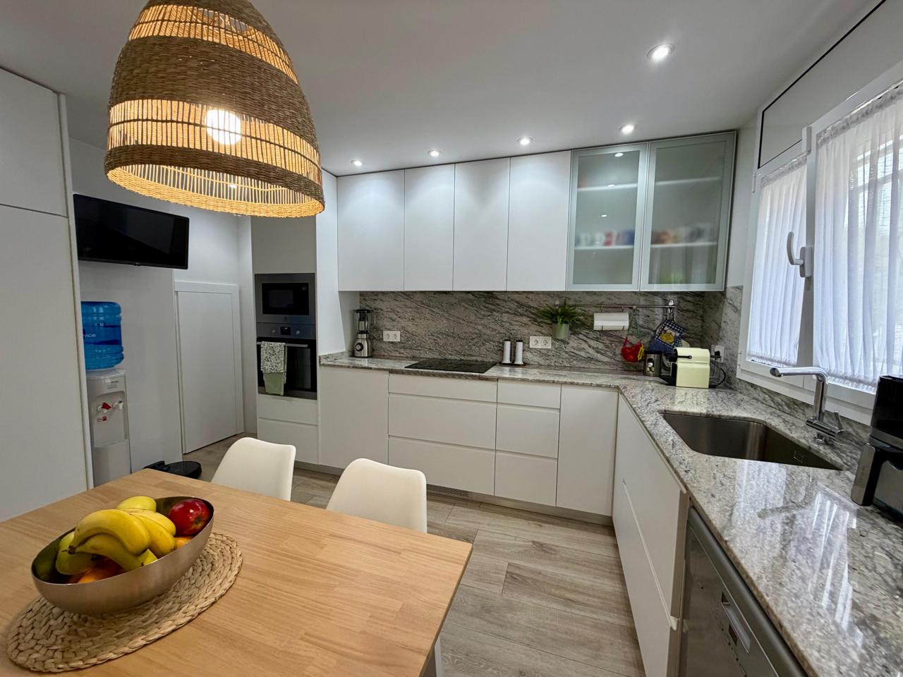 casa--chalet en montcada-i-reixac · pla-d'en-coll 568000€