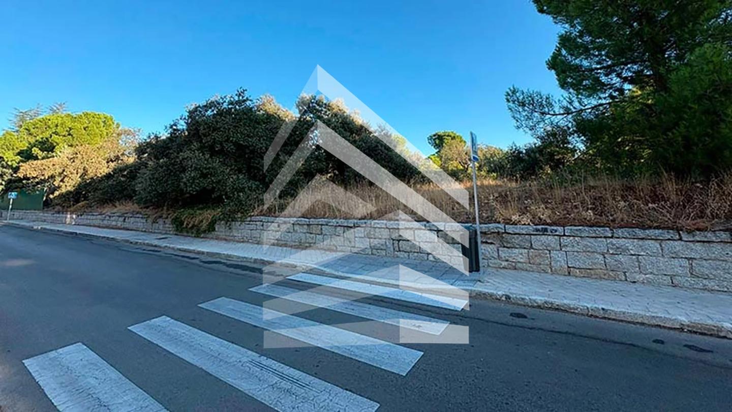 terrenos en madrid · calle-gobelas-28023 1550000€