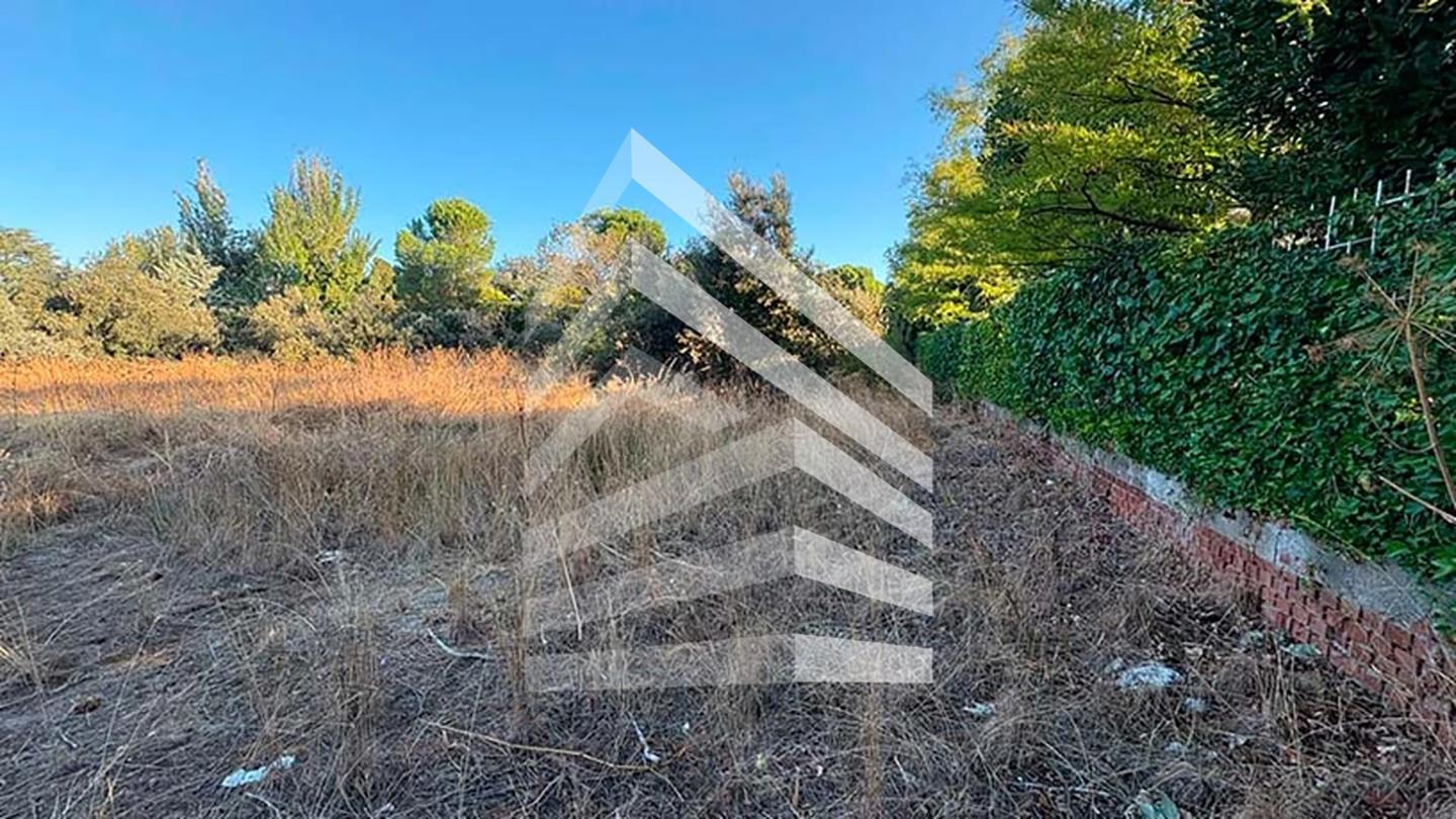 terrenos en madrid · calle-gobelas-28023 1550000€