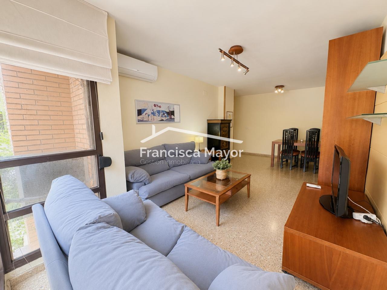 Piso en Calle del Pintor Ferrer Calatayud, València, Valencia de 91 m2