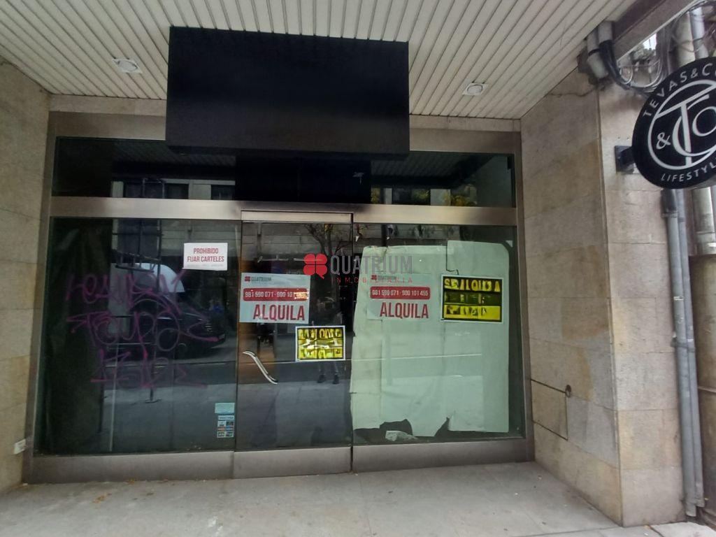 Local en Rúa de Montero Rios, Santiago de Compostela, A Coruña de 221 m2