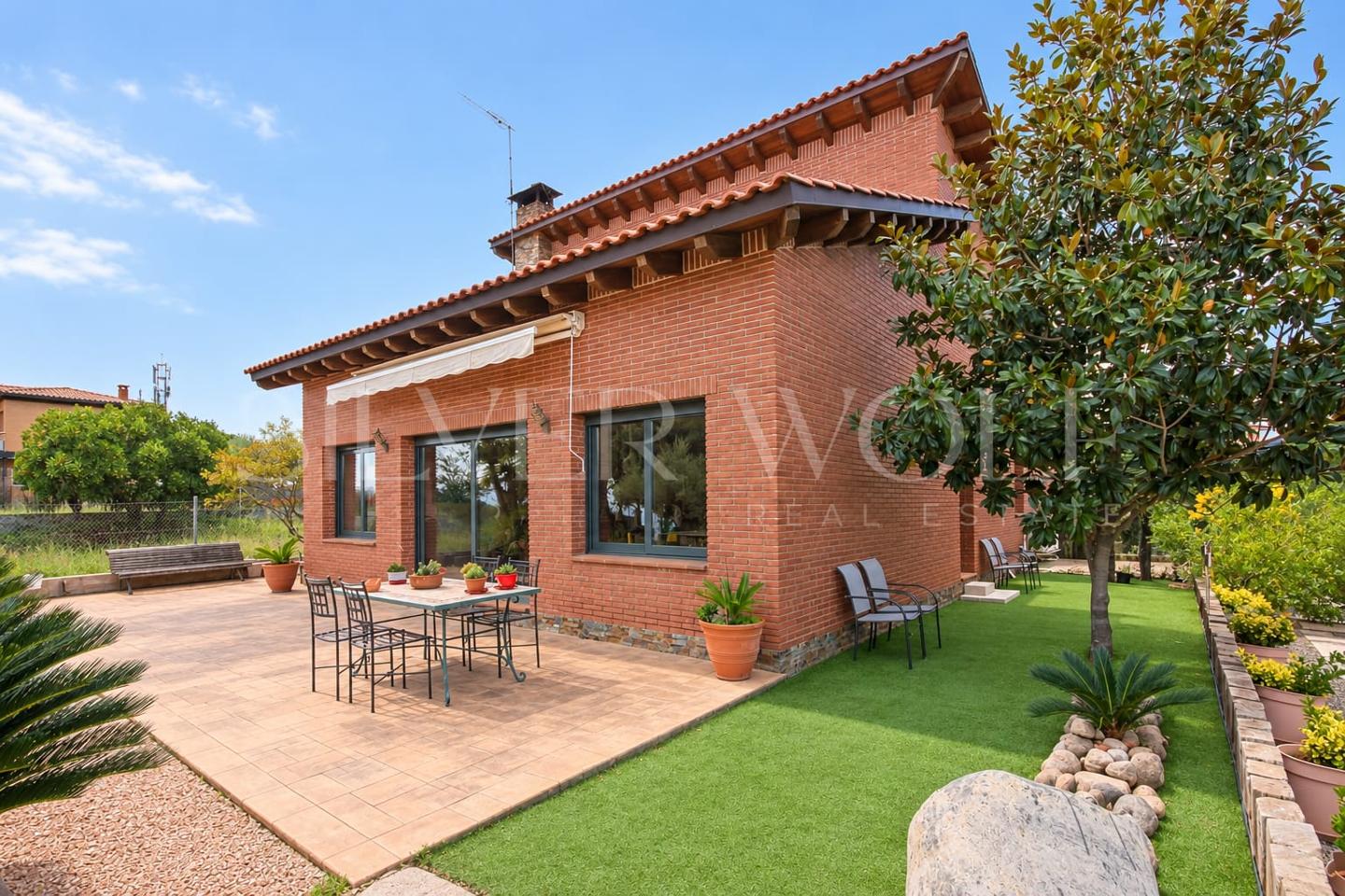 Casa / chalet en Avinguda del Castell de Montbui, Bigues i Riells, Barcelona de 343 m2