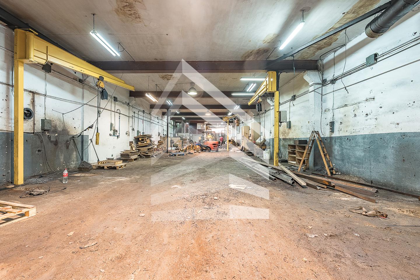 nave-industrial en l'hospitalet-de-llobregat · carrer-de-la-feixa-llarga-08907 870000€