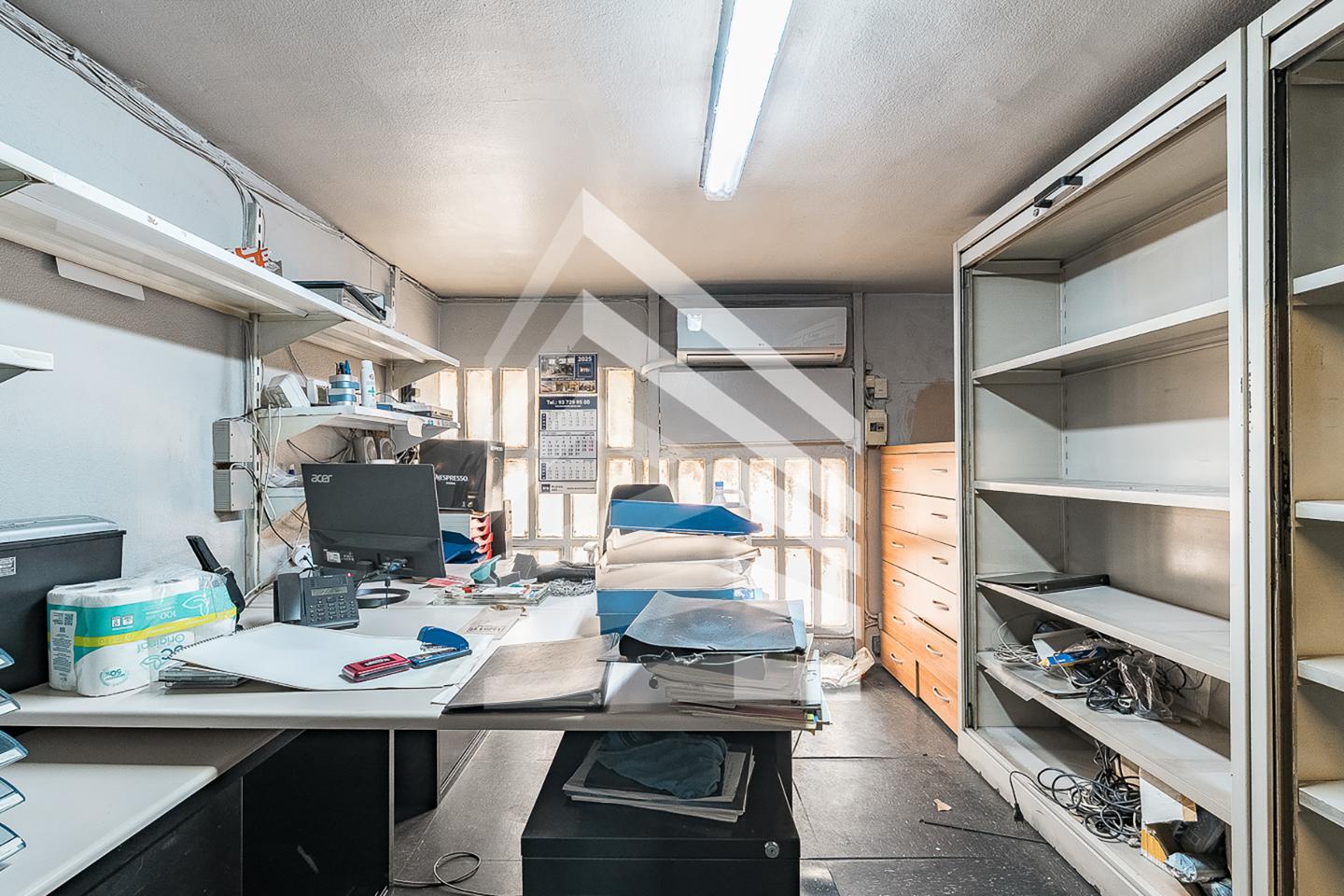 nave-industrial en l'hospitalet-de-llobregat · carrer-de-la-feixa-llarga-08907 870000€