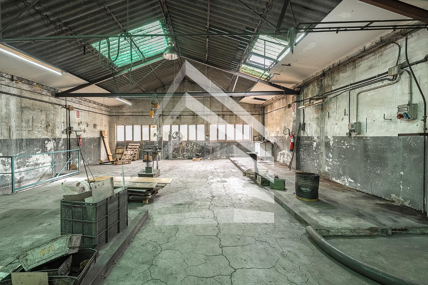 nave-industrial en l'hospitalet-de-llobregat · carrer-de-la-feixa-llarga-08907 870000€