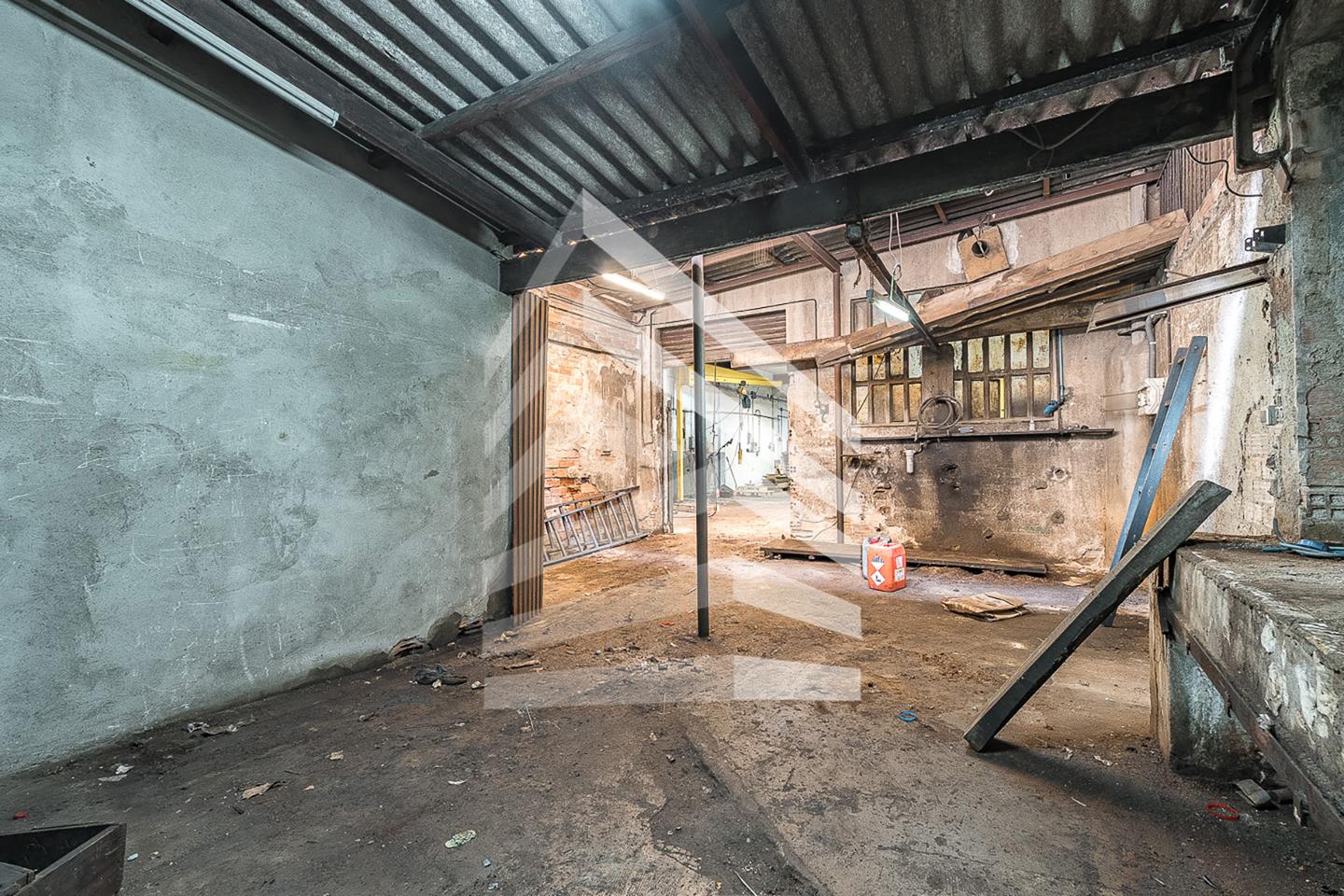 nave-industrial en l'hospitalet-de-llobregat · carrer-de-la-feixa-llarga-08907 870000€