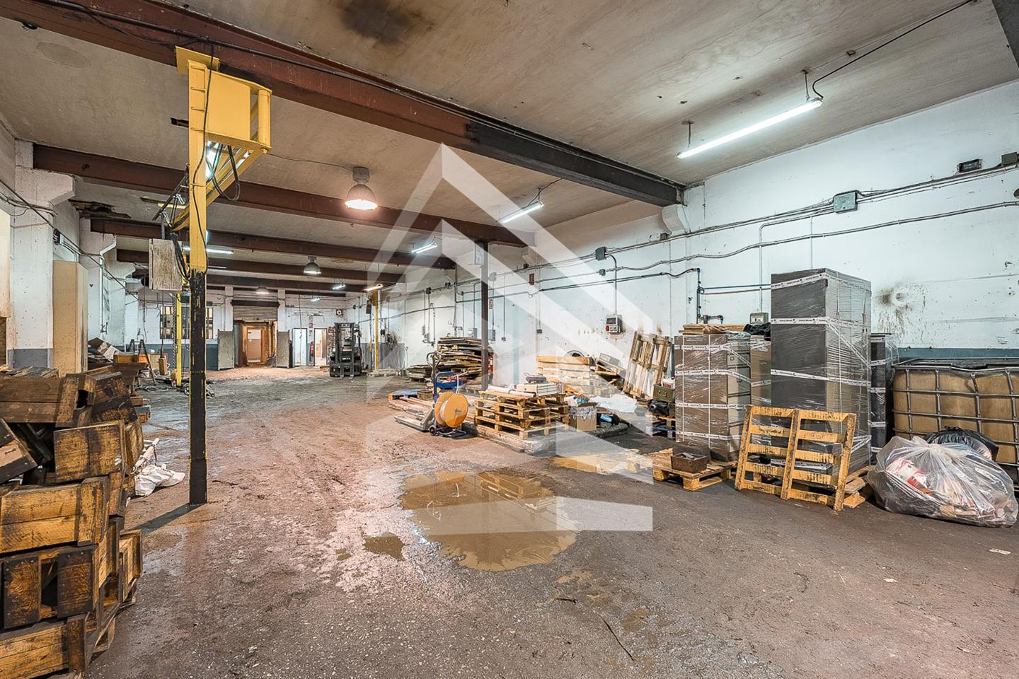 nave-industrial en l'hospitalet-de-llobregat · carrer-de-la-feixa-llarga-08907 870000€