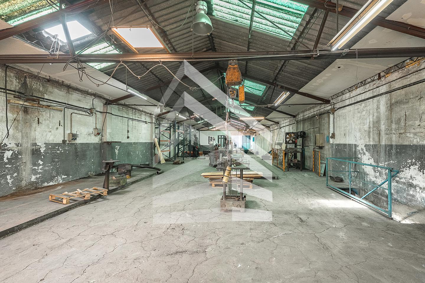 nave-industrial en l'hospitalet-de-llobregat · carrer-de-la-feixa-llarga-08907 870000€