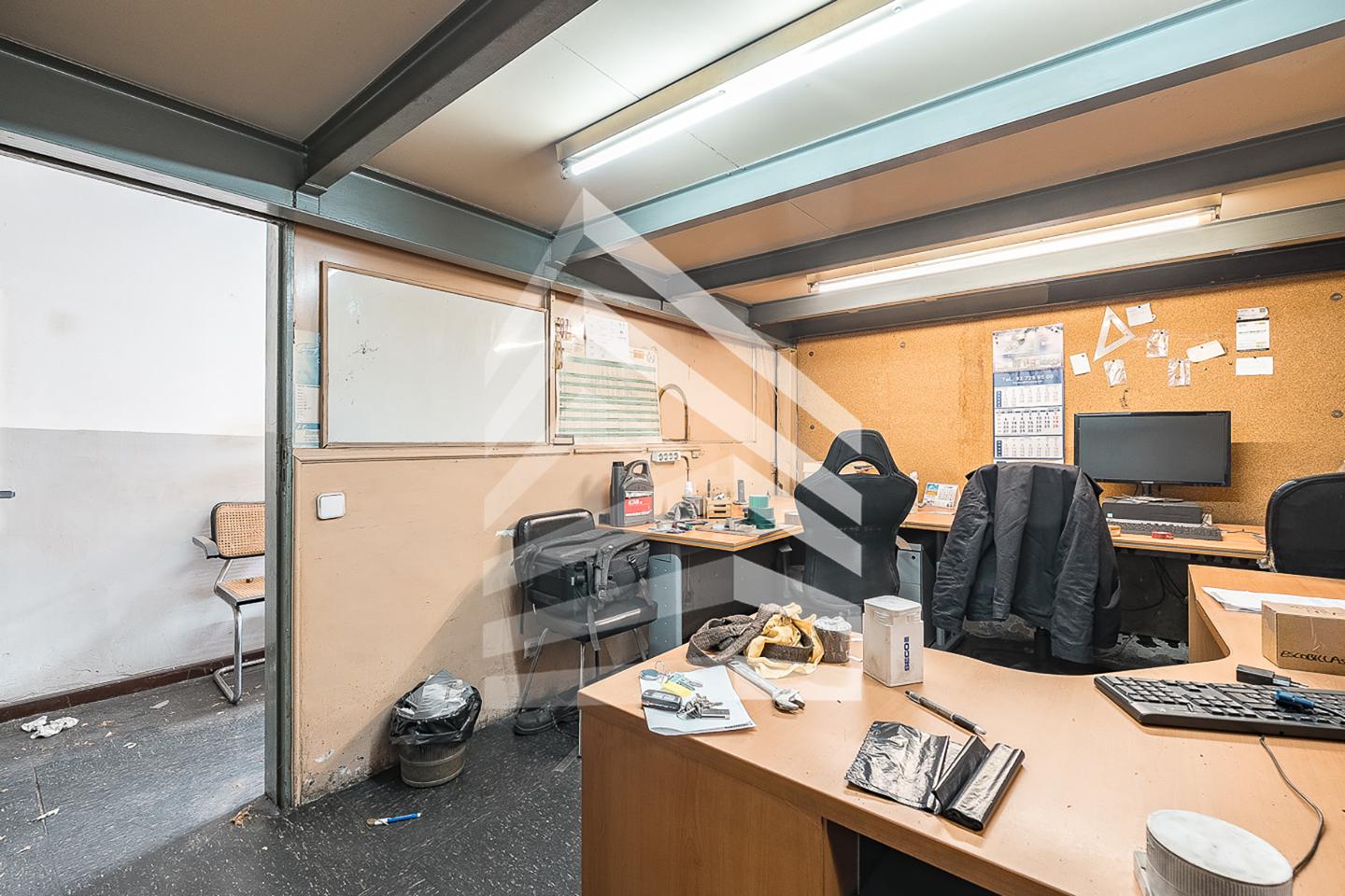 nave-industrial en l'hospitalet-de-llobregat · carrer-de-la-feixa-llarga-08907 870000€