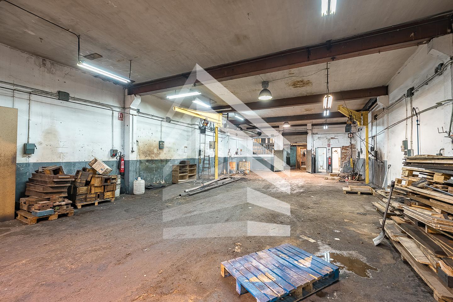 nave-industrial en l'hospitalet-de-llobregat · carrer-de-la-feixa-llarga-08907 870000€