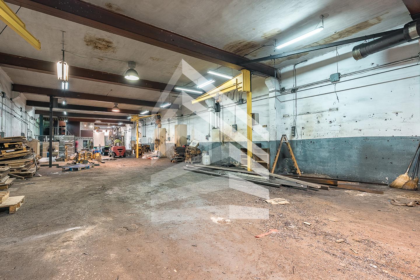 nave-industrial en l'hospitalet-de-llobregat · carrer-de-la-feixa-llarga-08907 870000€