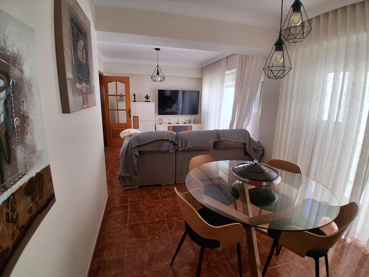 Piso en Calle Puerta de Granada, Almuñécar, Granada de 90 m2