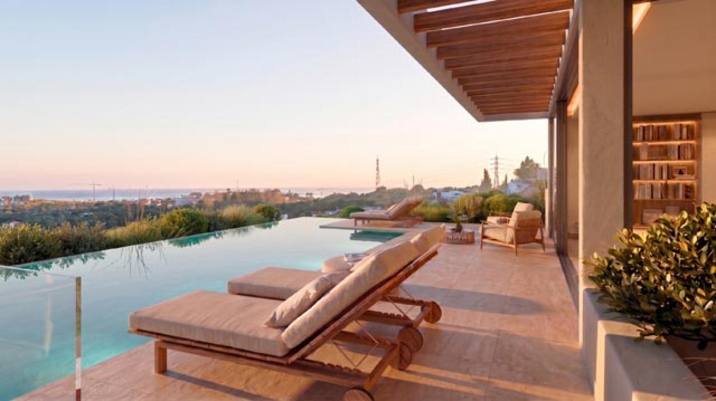 Villa in Estepona - view 1