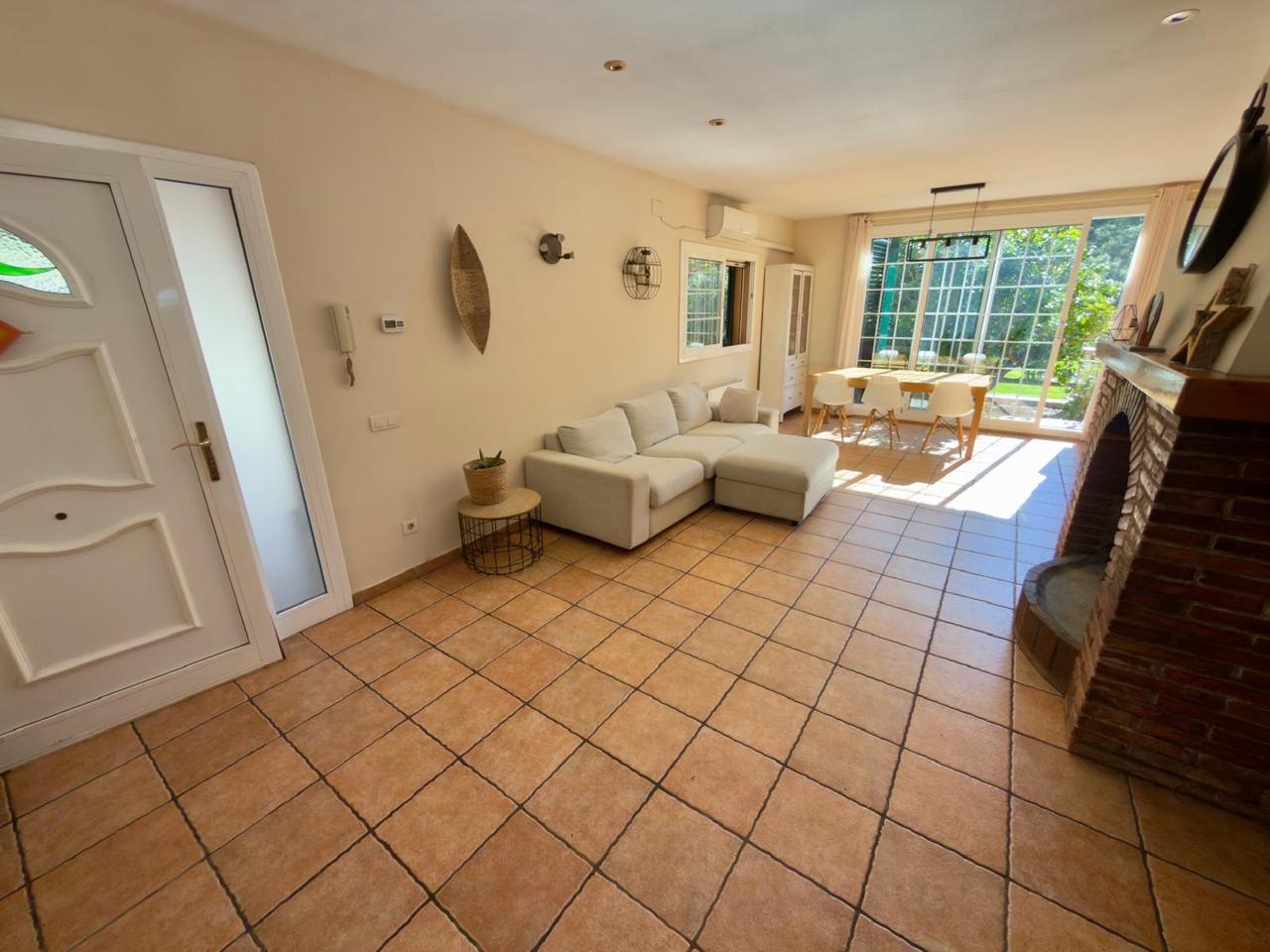 Casa / chalet en Carrer Bosc del Samsó, olesa de bonesvalls, Barcelona de 258 m2