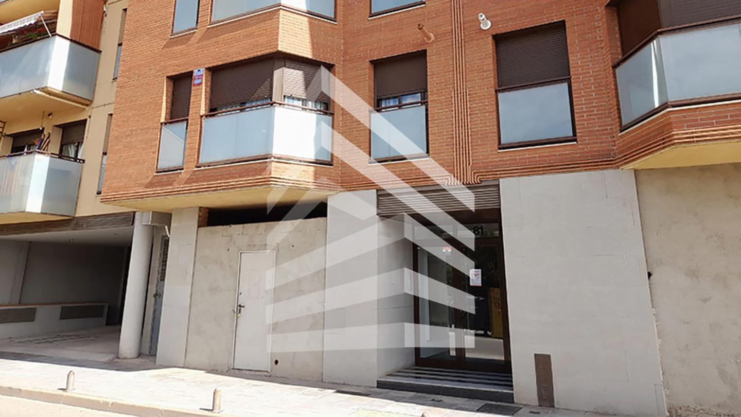 locales-comerciales en santa-coloma-de-farners · carrer-francesc-camprodon-17430 42000€