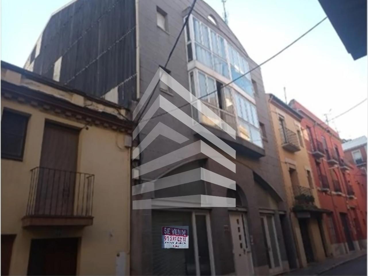 locales-comerciales en figueres · carrer-terreres-17600 74000€