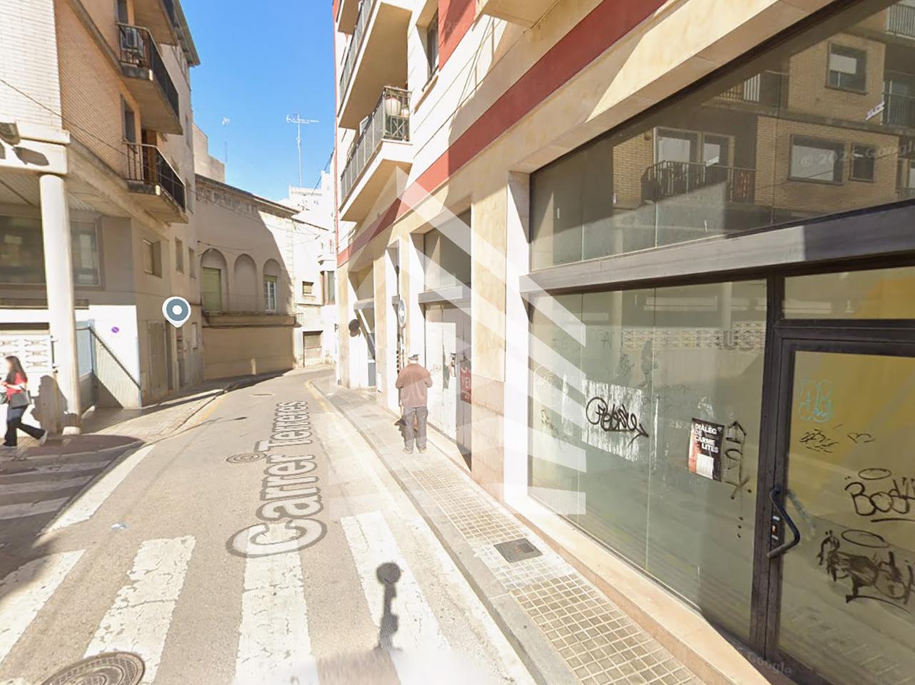 locales-comerciales en figueres · carrer-terreres-17600 74000€