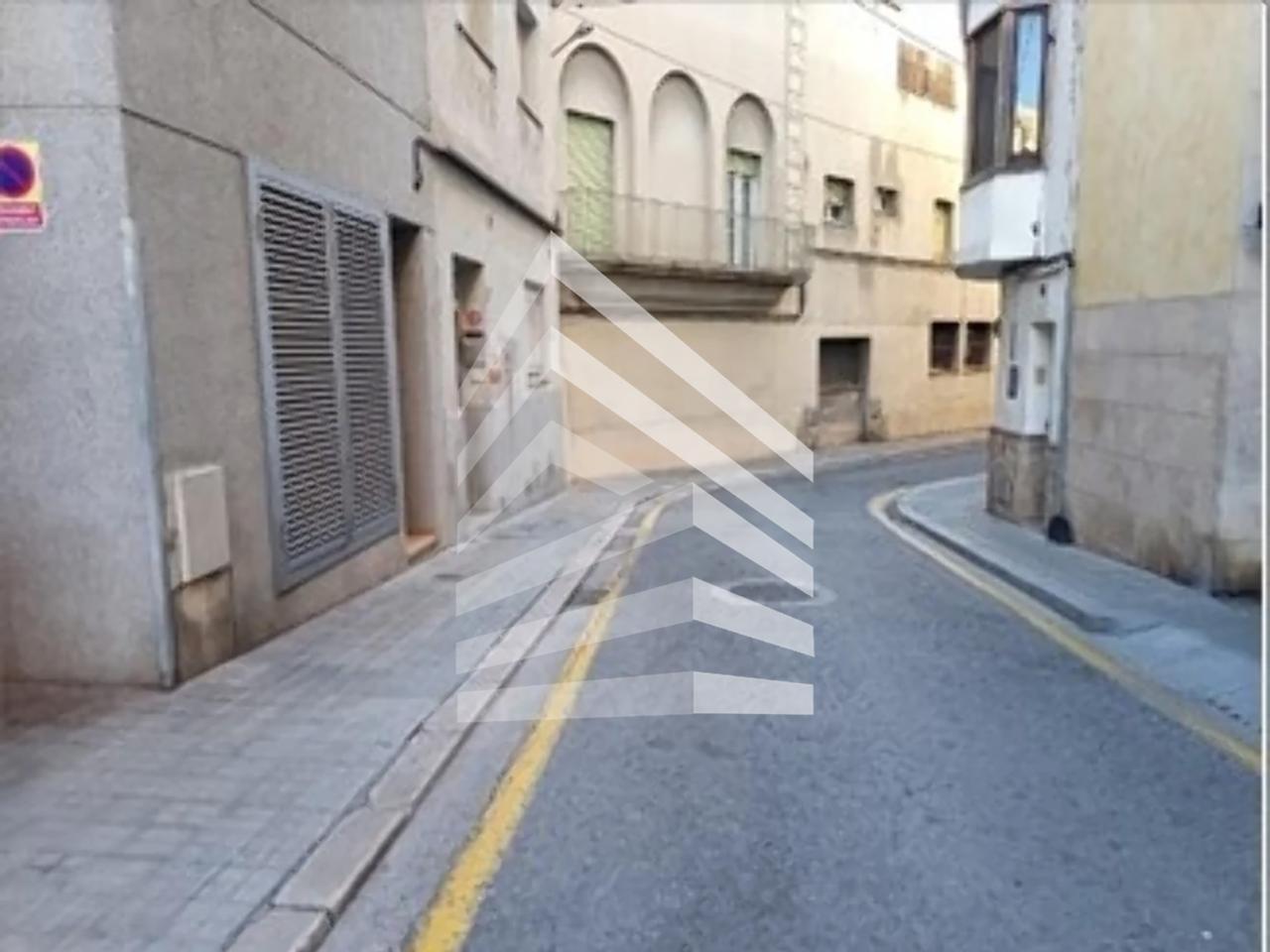 locales-comerciales en figueres · carrer-terreres-17600 74000€