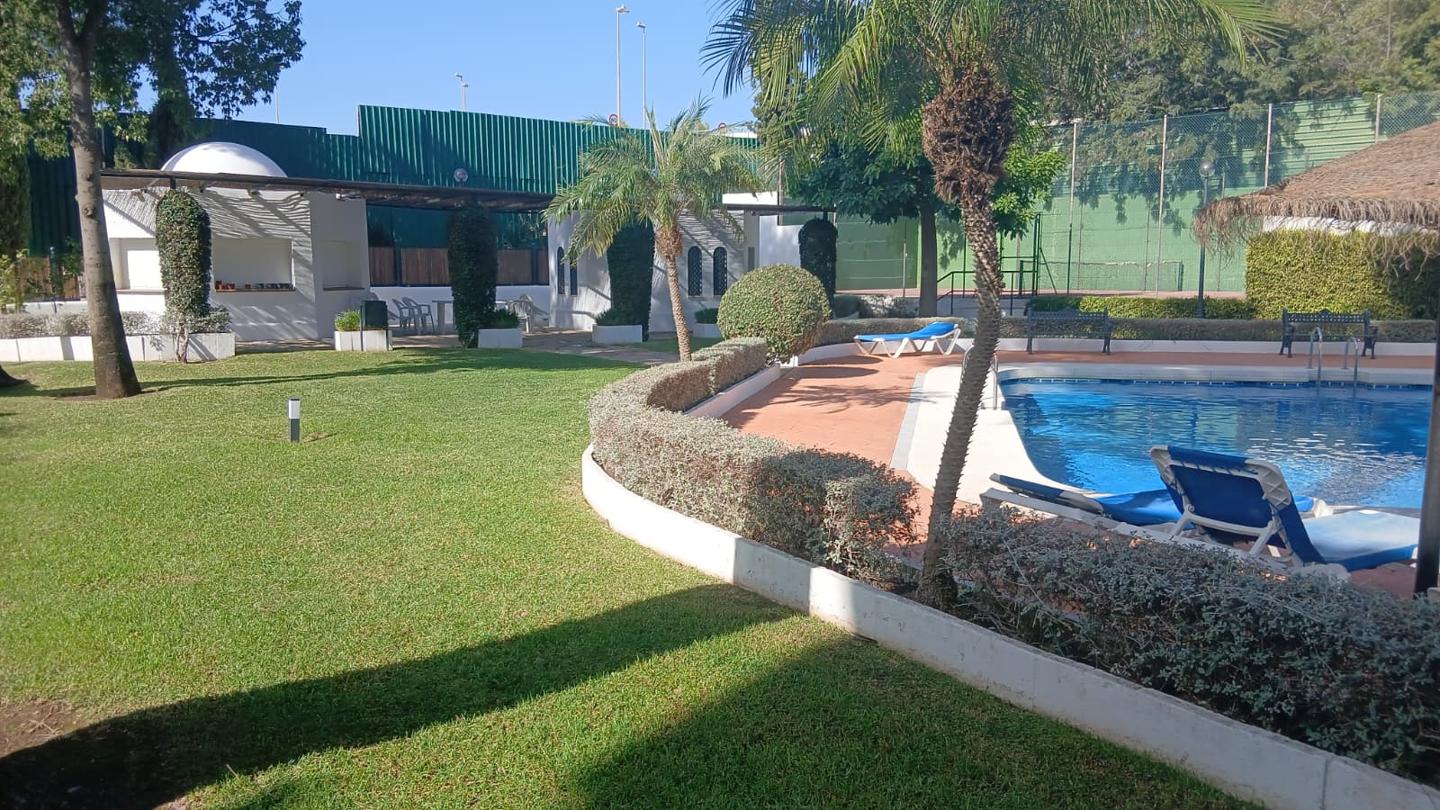 Piso en Calle Vargas Llosa, Marbella, Málaga de 68 m2