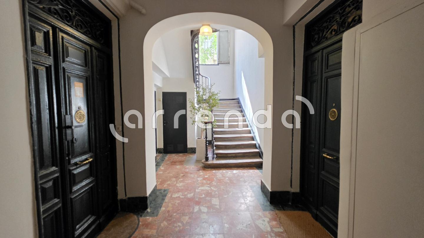 estudio en madrid · centro---cortes 900€