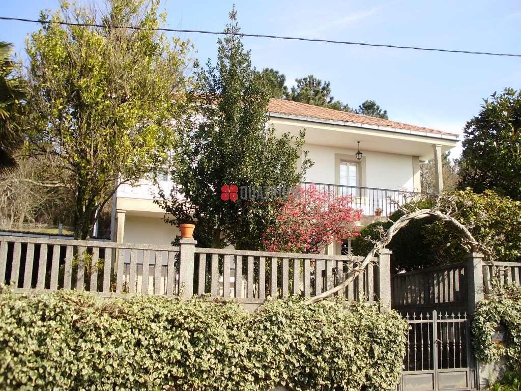 Chalet en venta en A Coruña